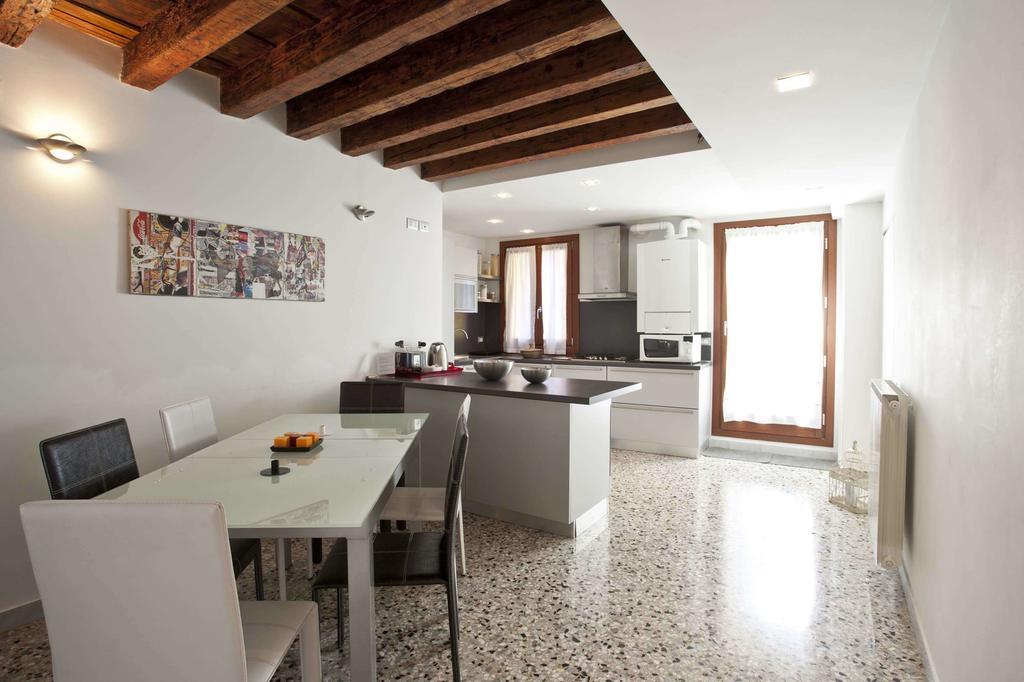 Ca Dell'ambasciatore Apartment Venedig